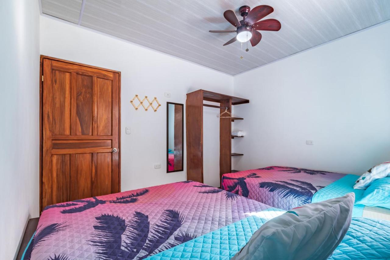 Villas Mapache Del Caribe Puerto Viejo de Talamanca Exterior photo